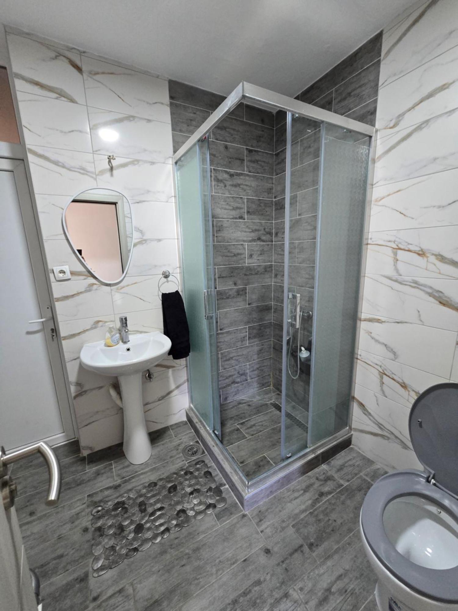 City Center Apt Wfree P Skopje Luaran gambar